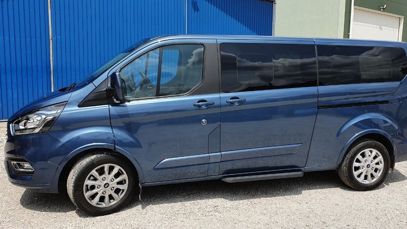 6+2 fős Ford Transit Custom 