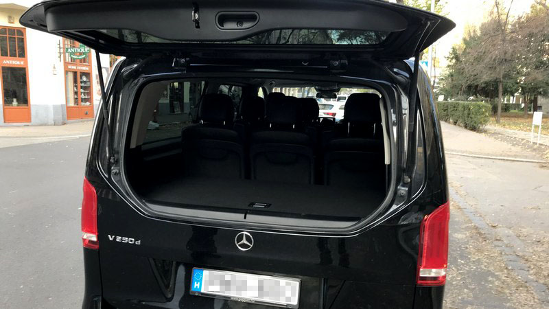 6+2 fős Mercedes V osztály mikrobusz
