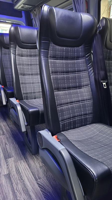 19+2 fős Mercedes Sprinter minibusz