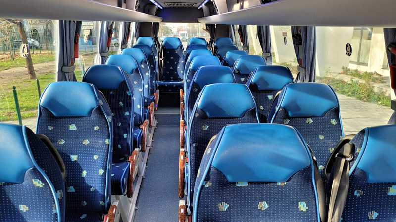 22+2 fős Iveco Sunset midibusz
