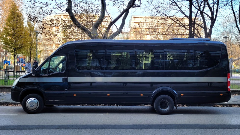 22+2 fős Iveco Sunset midibusz
