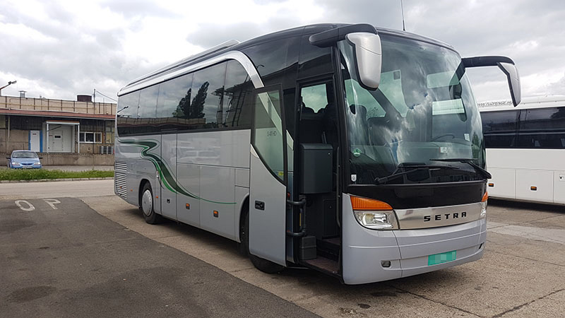 37+2 fős Setra S 411