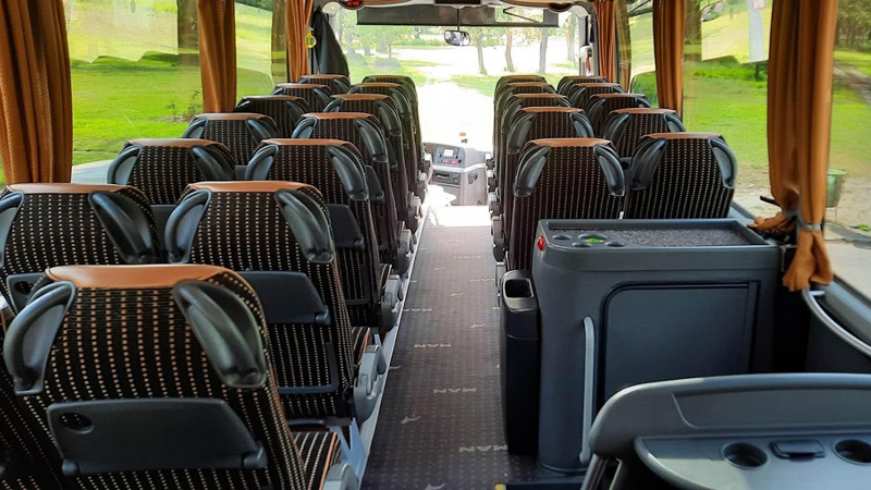 49+2 fős MAN Lion's Coach R07