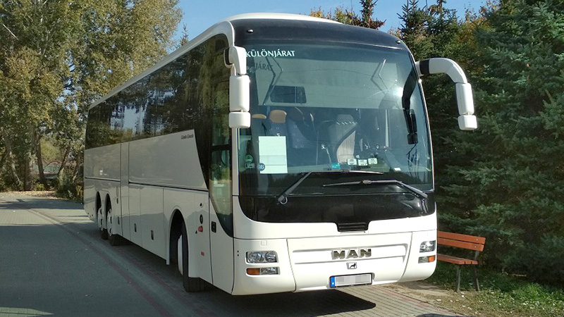 53+2 fős MAN Lion's Coach R08