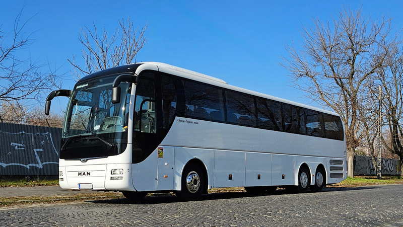 57+2 fős Volvo 9700