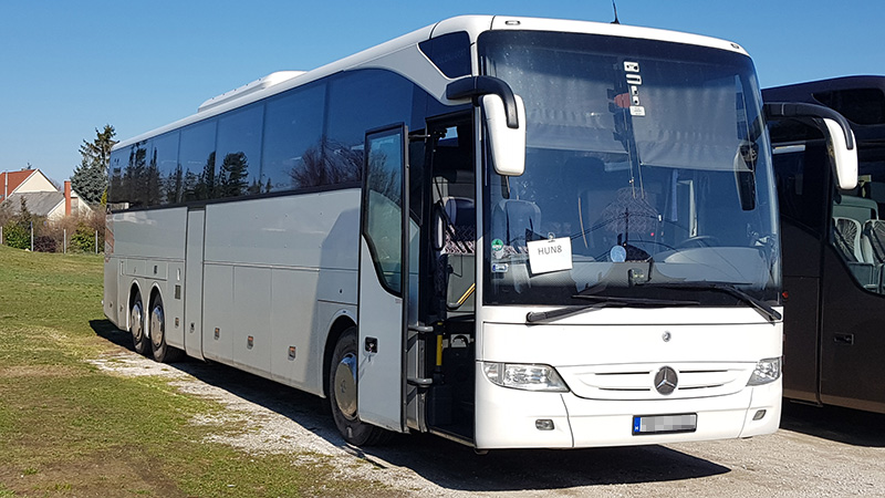 59+ fős Mercedes Tourismo 17RHD